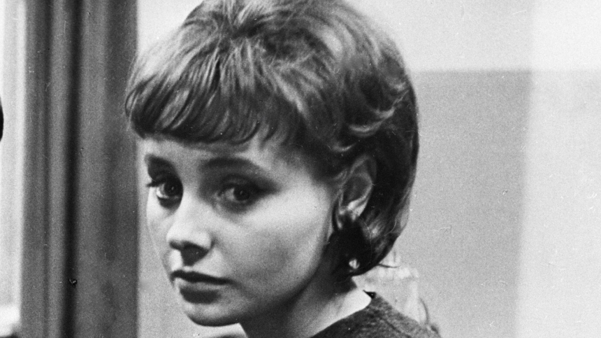 Скончалась звезда Гостьи из будущего Мария Стерникова