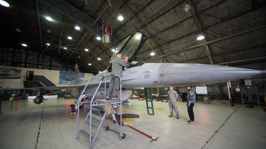 Хотят убаюкать Россию: раскрыт тайный план США по поставке Киеву истребителей F-16