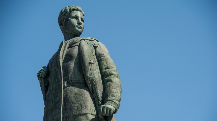 В Одесской области снесут памятник героине СССР Зое Космодемьянской