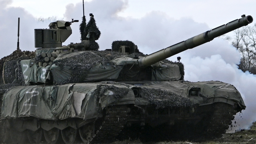 Громят противника: как работают экипажи танков Т-90 в зоне СВО