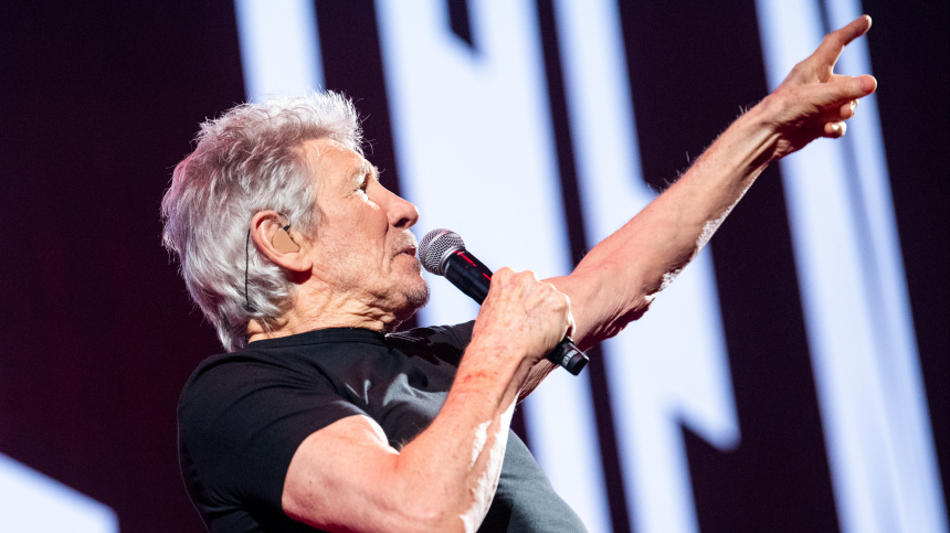 Полиция Германии заподозрила лидера Pink Floyd Уотерса в прославлении нацизма