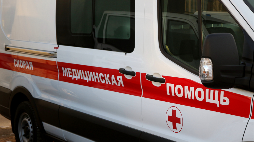 В Мытищах иномарка попала в ДТП, а после въехала в толпу на тротуаре