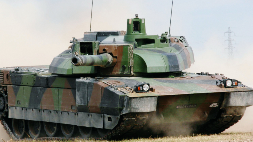 Утопает в грязи: французские танки, поставляемые ВСУ, оказались бесполезны