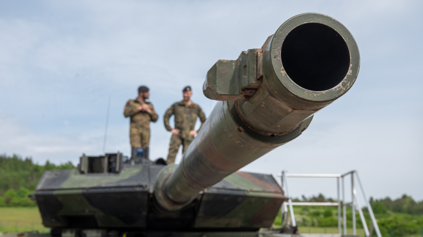 В США началась паника из-за уничтожения Россией танков Leopard