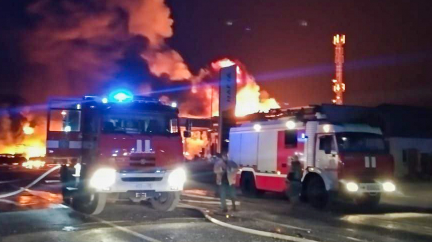 Стала известна предварительная причина взрыва на АЗС в Махачкале