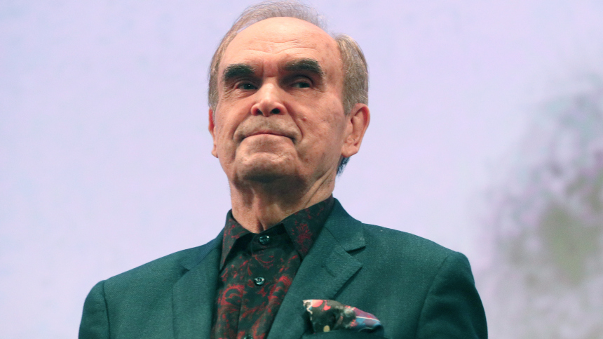 Директор Ленкома Варшавер рассказал о борьбе Панфилова с тяжелой болезнью