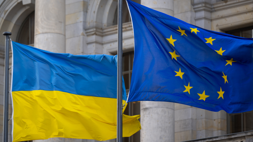 Кто дал согласие  во Франции осудили решения Евросоюза по Украине