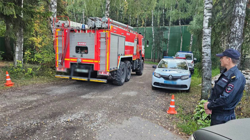 В Истре потушили пожар, возникший после падения обломков БПЛА