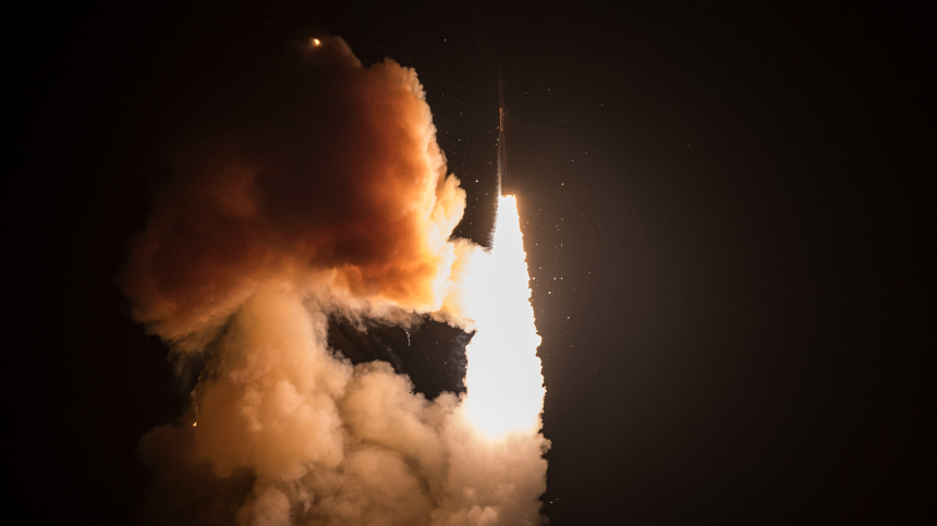 США в среду проведут испытания межконтинентальной баллистической ракеты