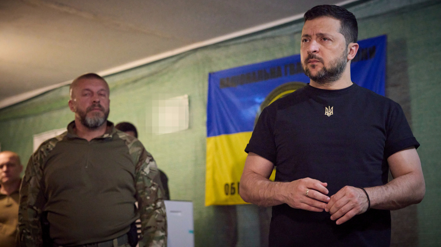 Здесь все очень просто: политолог Гаспарян назвал единственную цель объявления войны Зеленским