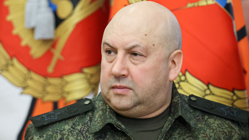 Источник: Суровикин прибыл в Алжир в составе делегации