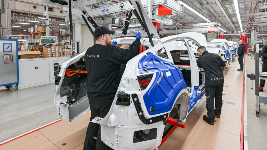 Цифровая Турция: Эрдоган предложил Маску построить в стране завод Tesla