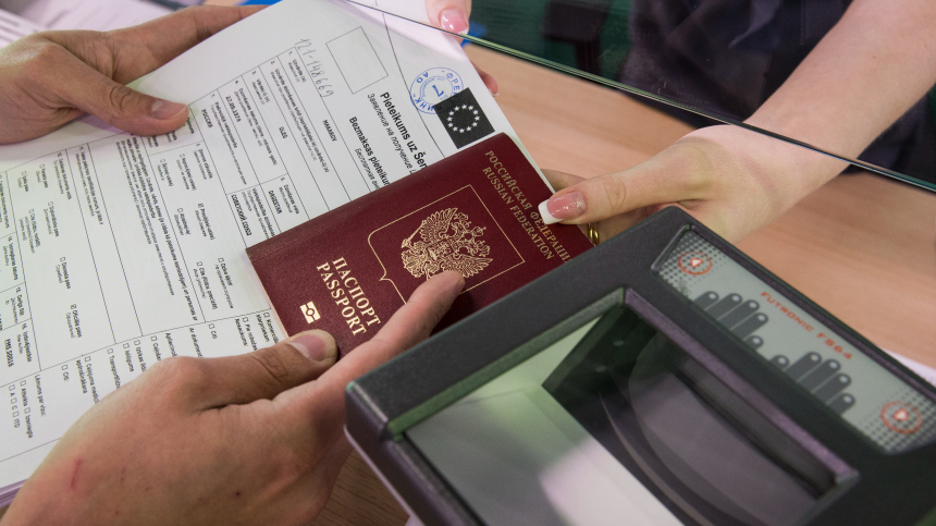 Румыния начнет выдавать шенгенские визы россиянам, но при каких условиях