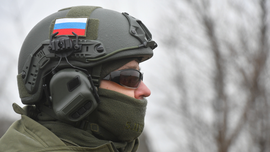 Путин поздравил бригаду управления ВС России с присвоением звания гвардейская