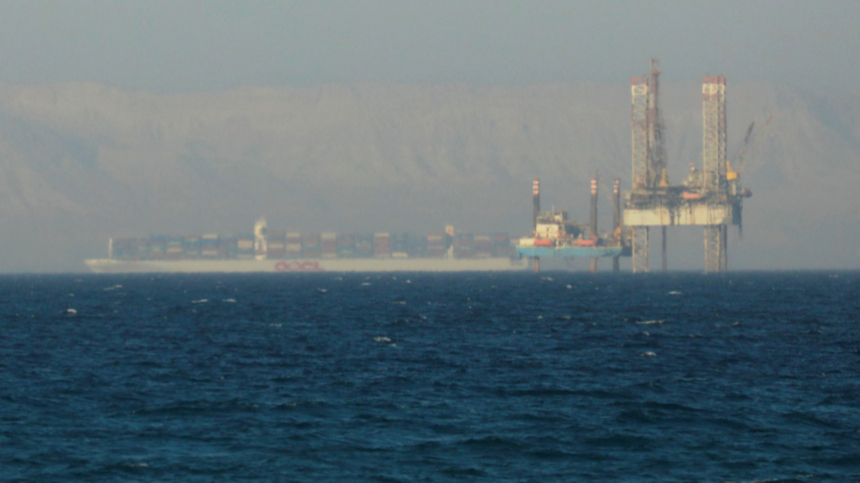 Хуситы атаковали британский нефтяной танкер в Красном море