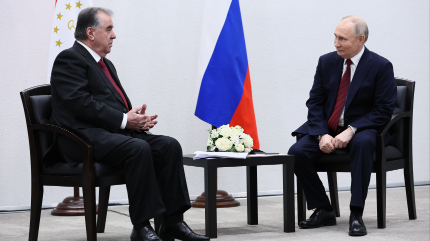 Братские отношения: Путин и Рахмон обсудили сотрудничество в миграционной сфере