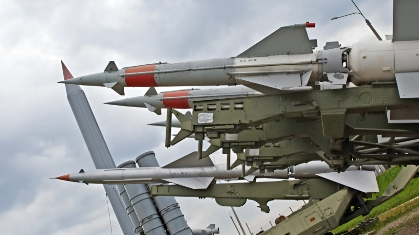 Безопасность поставлена на карту: Макрон испугался российских ракет