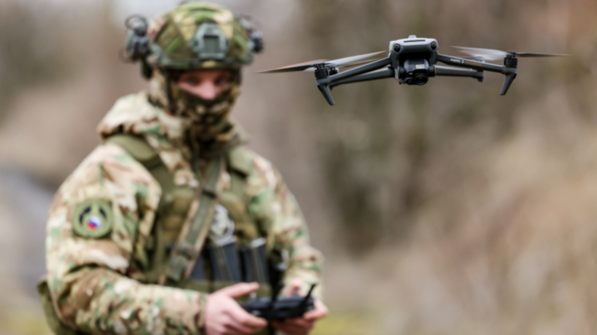 Успех разведки: дроны уничтожили технику и боевиков ВСУ на донецком направлении