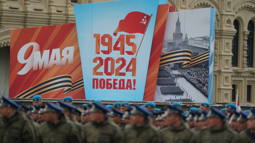 Хакеры показали трансляцию парада Победы на Красной площади на телеканалах Украины