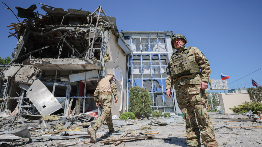 Три мирных жителя погибли и восемь пострадали при ударе ВСУ по ресторану в Донецке