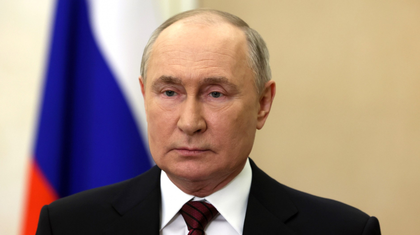 Впереди много задач: Путин обратился к новому Правительству РФ