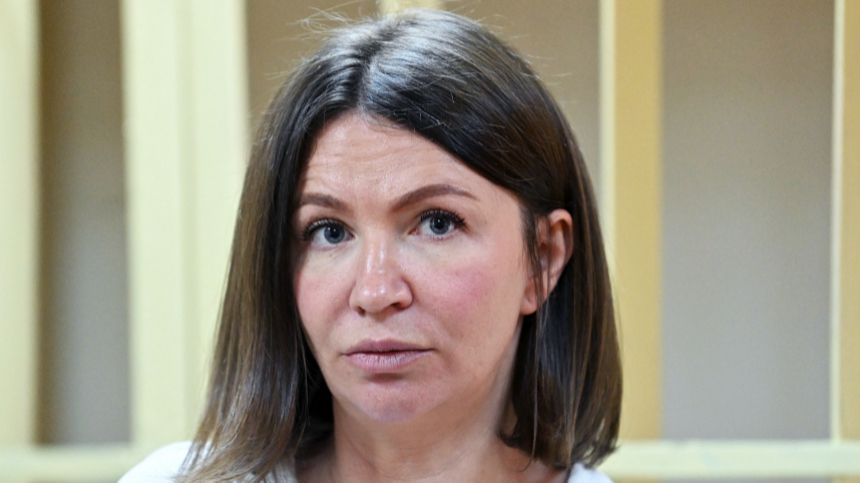 Мама четверых детей: подруга Блиновской создала петицию с требованием освободить блогера