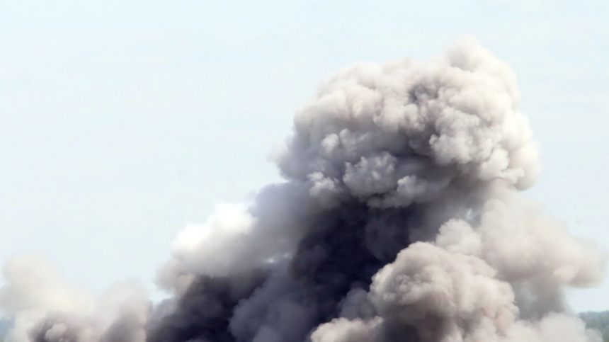 Украинские СМИ сообщают о взрывах в Одесской и Полтавской областях