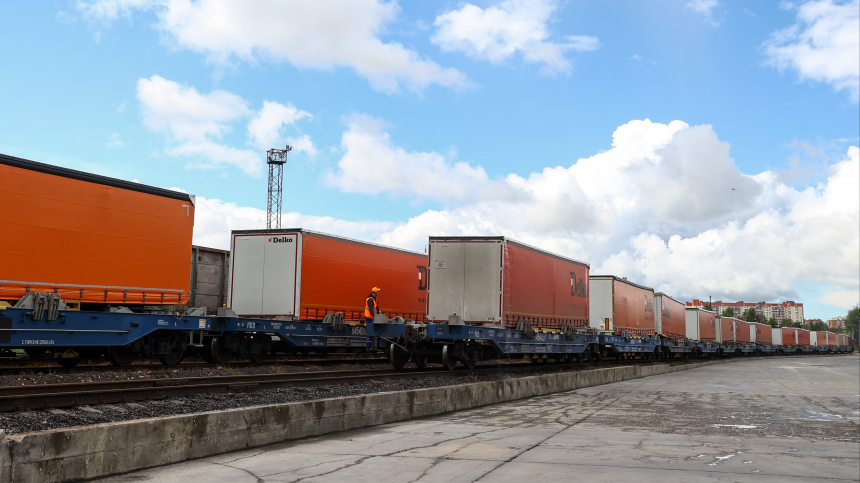 В Китай из России отправился первый поезд экспортного сервиса Мясной шаттл