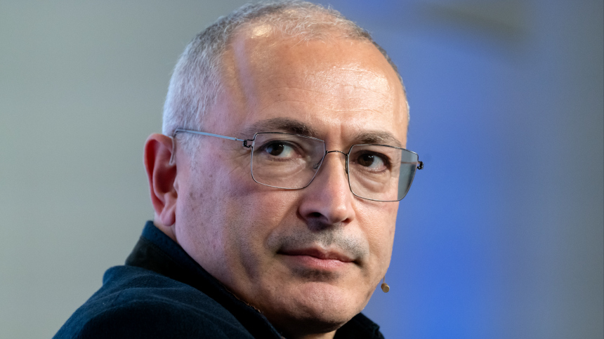 Генпрокуратура требует обратить в доход страны средства Ходорковского* и Лебедева