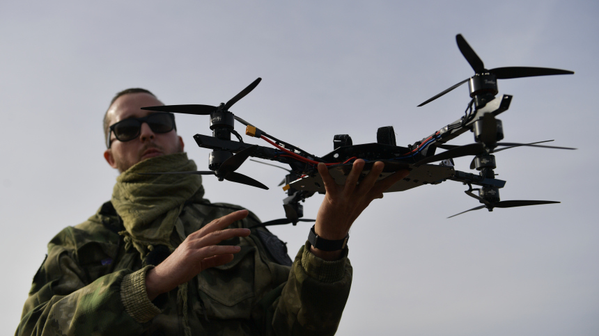 Появилось видео работы новейших FPV-дронов Пиранья в зоне СВО