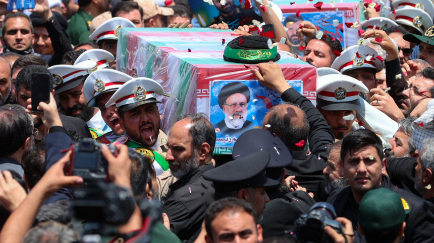 Погибшего президента Ирана Раиси похоронили в Мешхеде