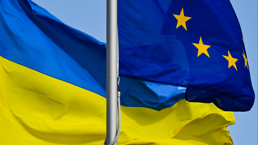 Смешно и грустно: Захарова охарактеризовала отношения между ЕС и Украиной