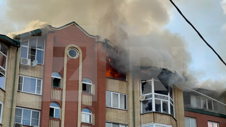 Мансарда девятиэтажного дома загорелась в подмосковном Подольске