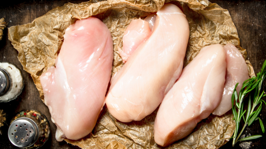 Семь жителей Петербурга заболели сальмонеллезом после употребления курицы-гриль