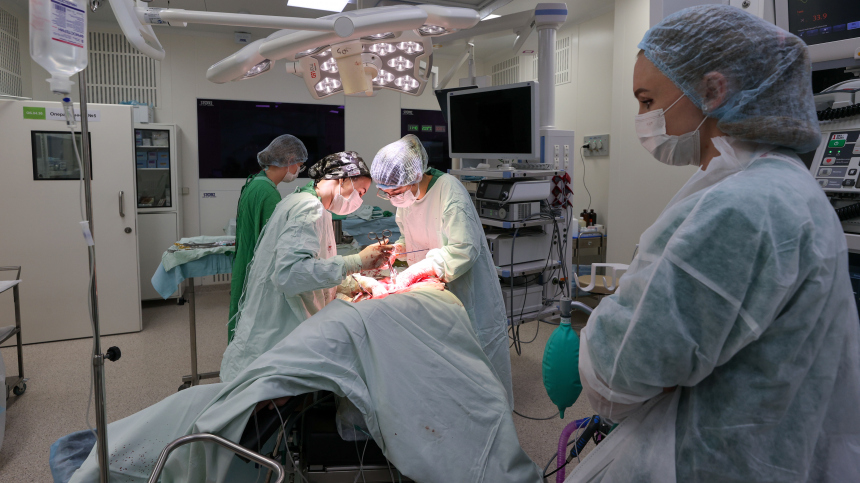 Новый подход: в Екатеринбурге врачи спасли двух пациентов с «каменным сердцем»