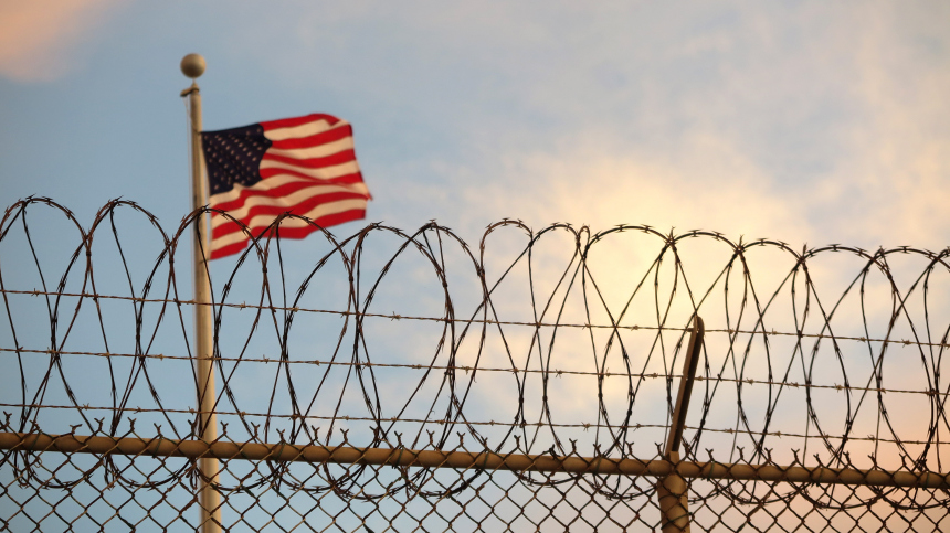 «Один русский»: Селезнев рассказал о драках в тюрьмах США
