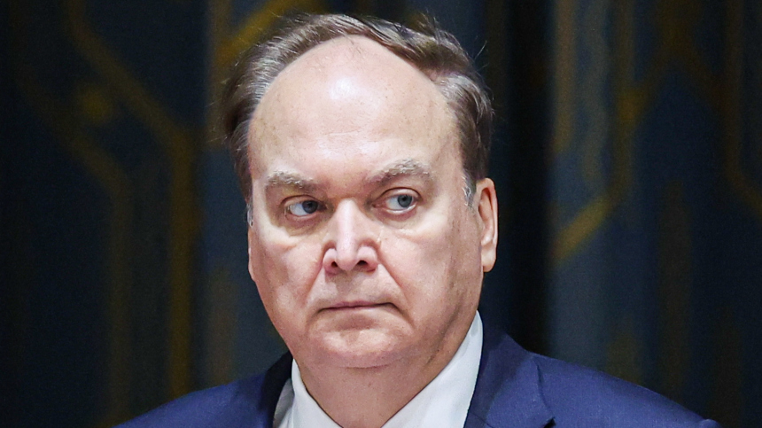 Должен выйти указ: в МИД прокомментировали возращение посла Антонова в Россию