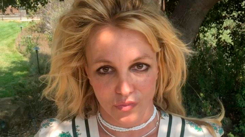 Кто жених Бритни Спирс неожиданно появилась в свадебном платье