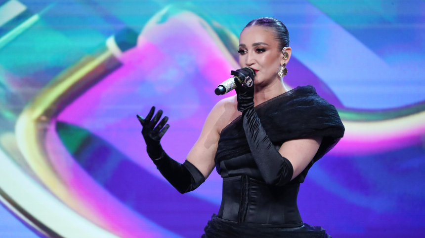 Не добрался до интимных мест: Бузова обвинила Лерчек в клевете на шоу