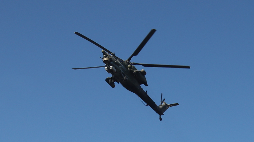 Экипаж вертолета Ми-28НМ ударил по позициям ВСУ в Курской области. Лучшее видео из зоны СВО