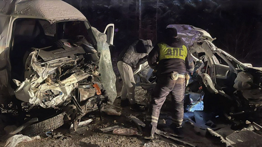 Жуткое ДТП: на трассе под Волчанском столкнулись легковушка и Газель