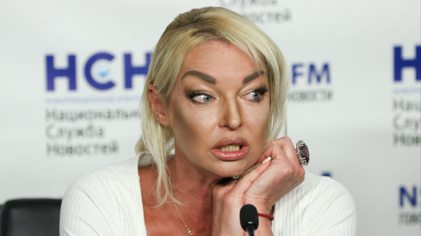 Что вы все на нее накинулись  Волочкова заступилась за Анну Седокову