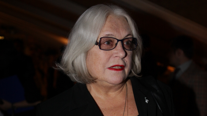 Суд оставил право за дочерью распоряжаться творческим наследием Василия Шукшина