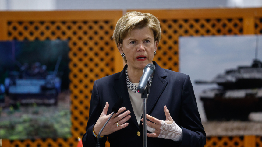 ЕС запретил кандидатам на вступление посещать парад Победы в Москве