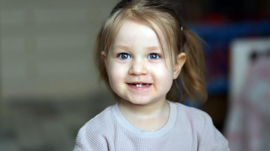 На Пятом канале акция День добрых дел для маленькой Мирабель