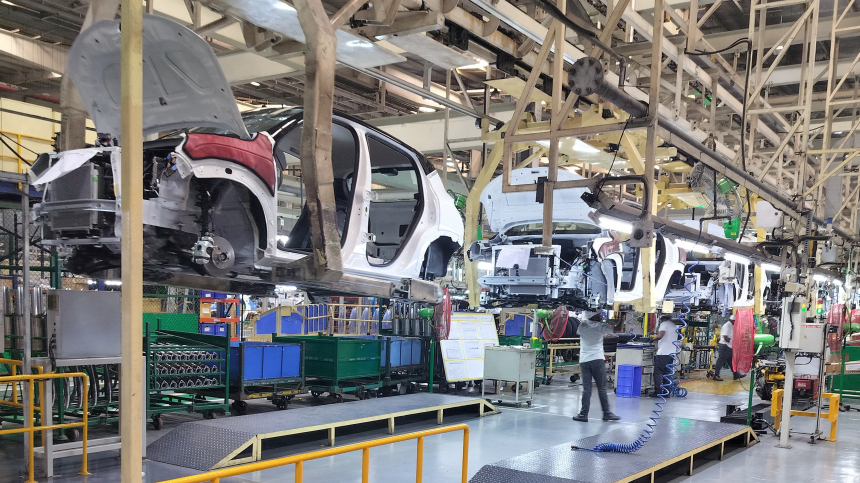 Китай скоро обгонит: европейский автопром в глубоком упадке