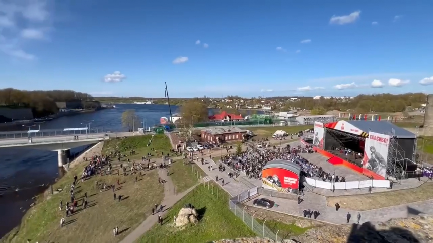 Сотни жителей Эстонии посмотрели парад Победы