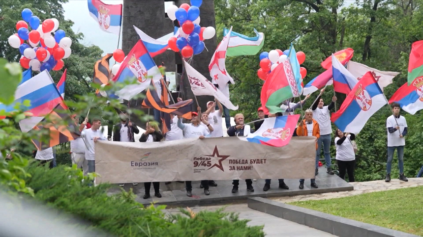 В Ереване, Астане, Бишкеке и Анкаре прошли шествия движением Победа 9/45