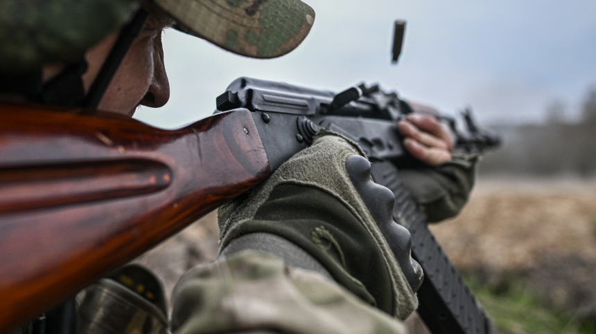 Думаю о доме: российский боец пролежал три дня в окопе в пяти метрах от ВСУ