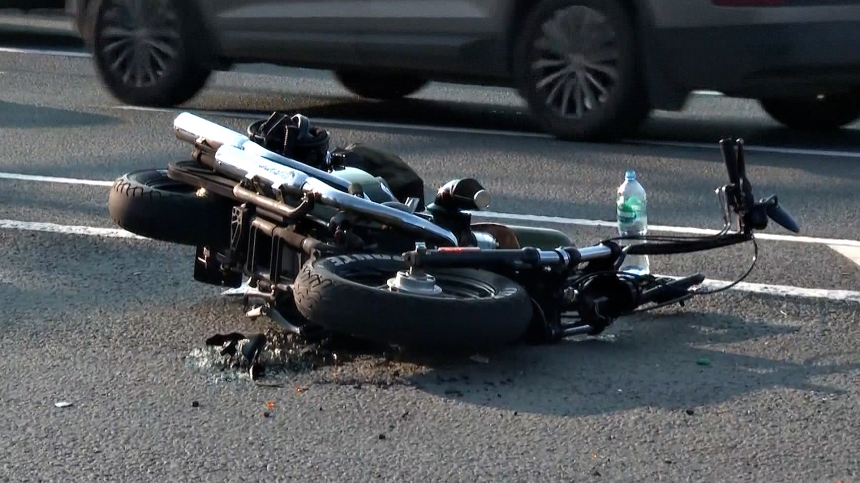 Плевать хотел не только на ПДД: что известно о водителе Rolls-Royce, переехавшего байкера